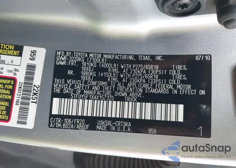 2010 Toyota Tundra Grade 5.7L V8 z USA, uszkodzony, nr VIN 5TFUY5F1XAX157325